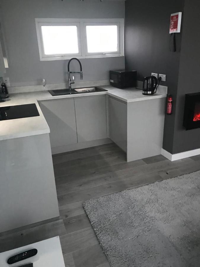 Вилла 49 Cherry Park Chalet Чапел-Сент-Леонардс Экстерьер фото